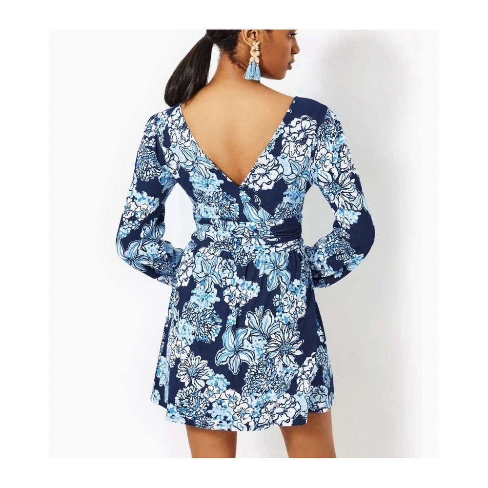 Lilly Pulitzer Riza Long Sleeve Romper Low Tide Navy Bouquet All Day Medium - Picture 2 of 10